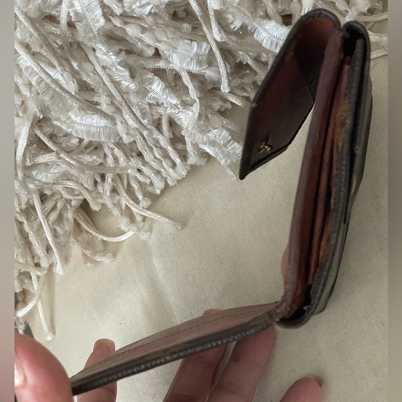 LOUIS VUITTON Monogram Elise Compact Wallet - Picture 11 of 13